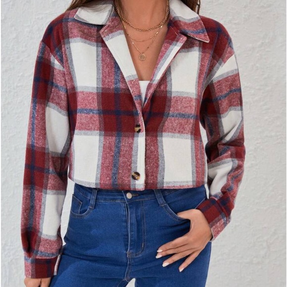 New plaid flannel button down top or jacket - Picture 4 of 7